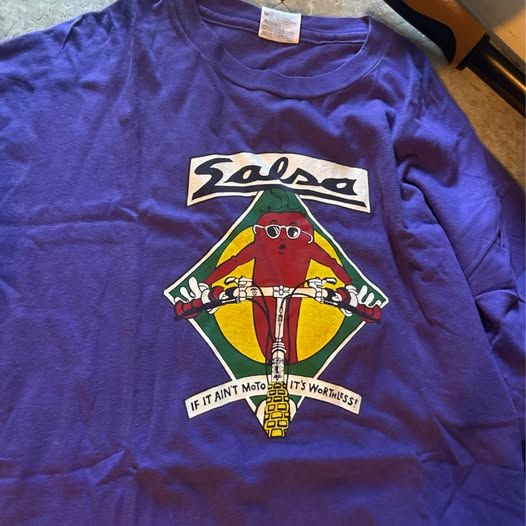 30 Vintage T-Shirt Bundle Lot 90s Vintage Graphic Tees Unique Rare Tshirts